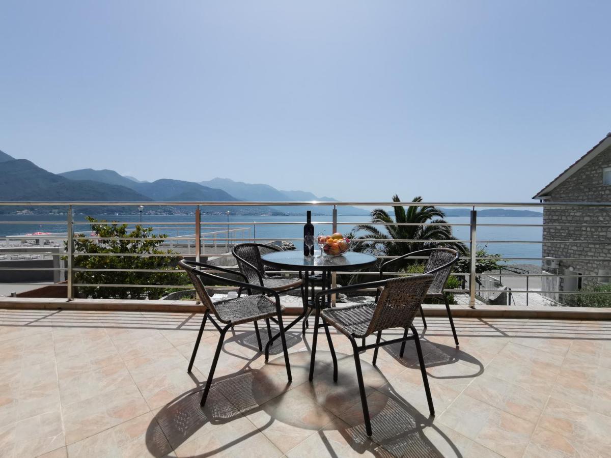 Apartments Apple Cat Montenegro Ko 비엘라 외부 사진