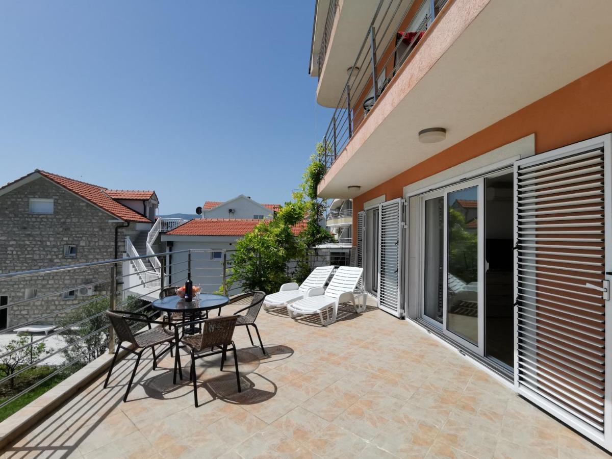 Apartments Apple Cat Montenegro Ko 비엘라 외부 사진