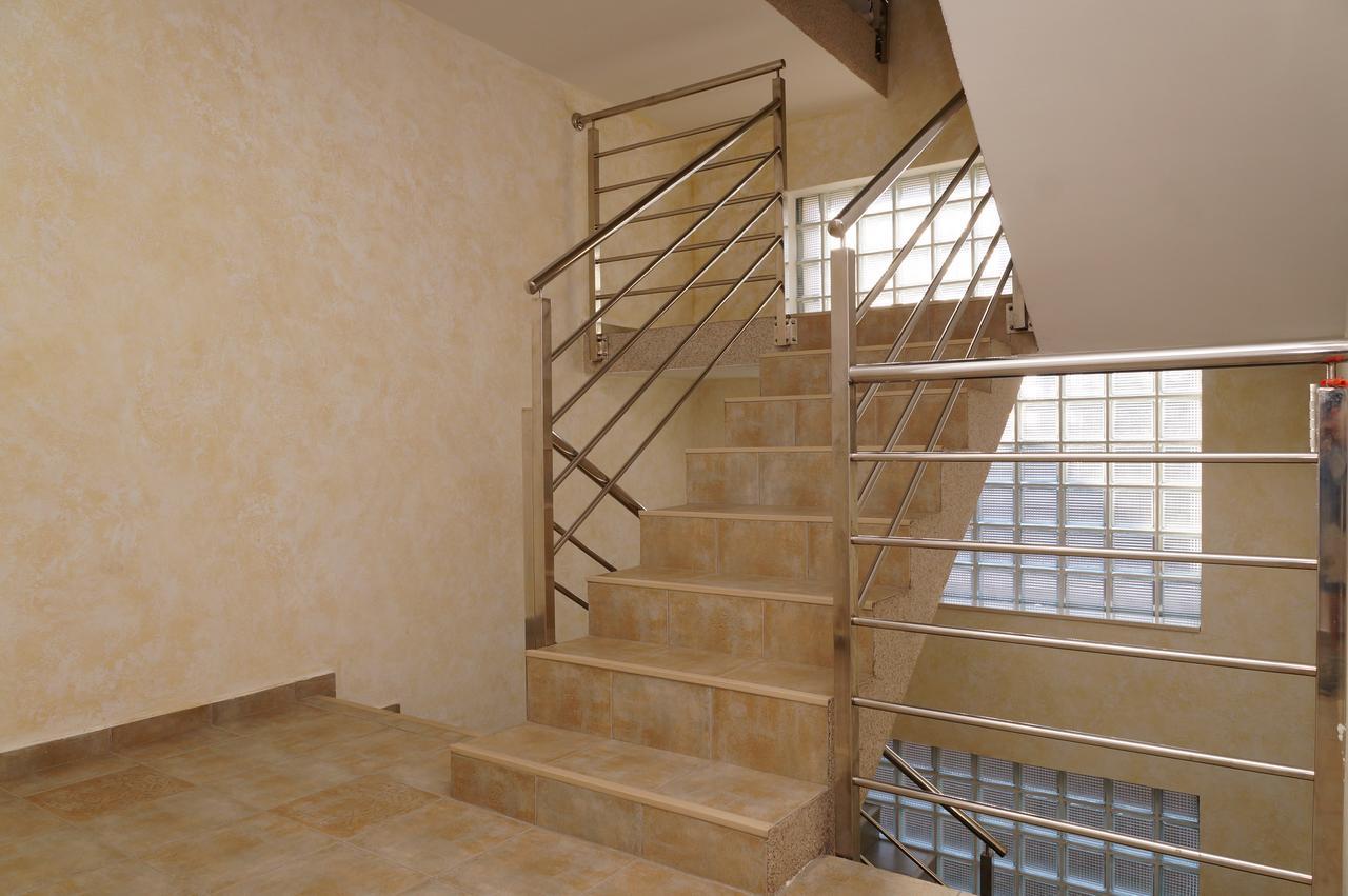 Apartments Apple Cat Montenegro Ko 비엘라 외부 사진