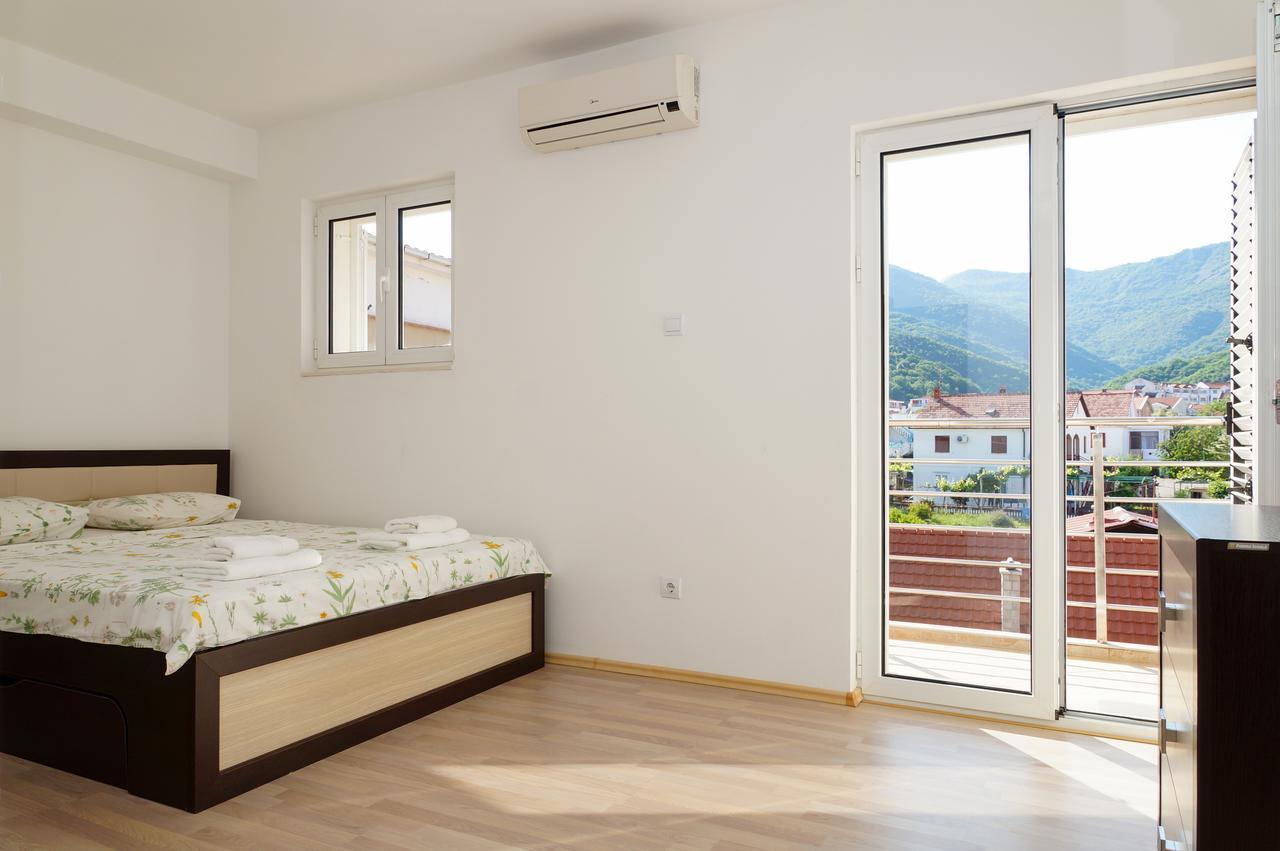 Apartments Apple Cat Montenegro Ko 비엘라 외부 사진