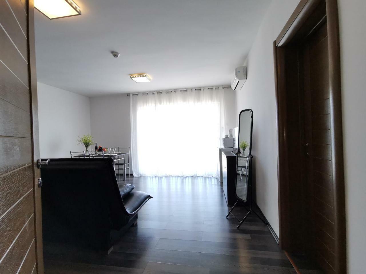 Apartments Apple Cat Montenegro Ko 비엘라 외부 사진