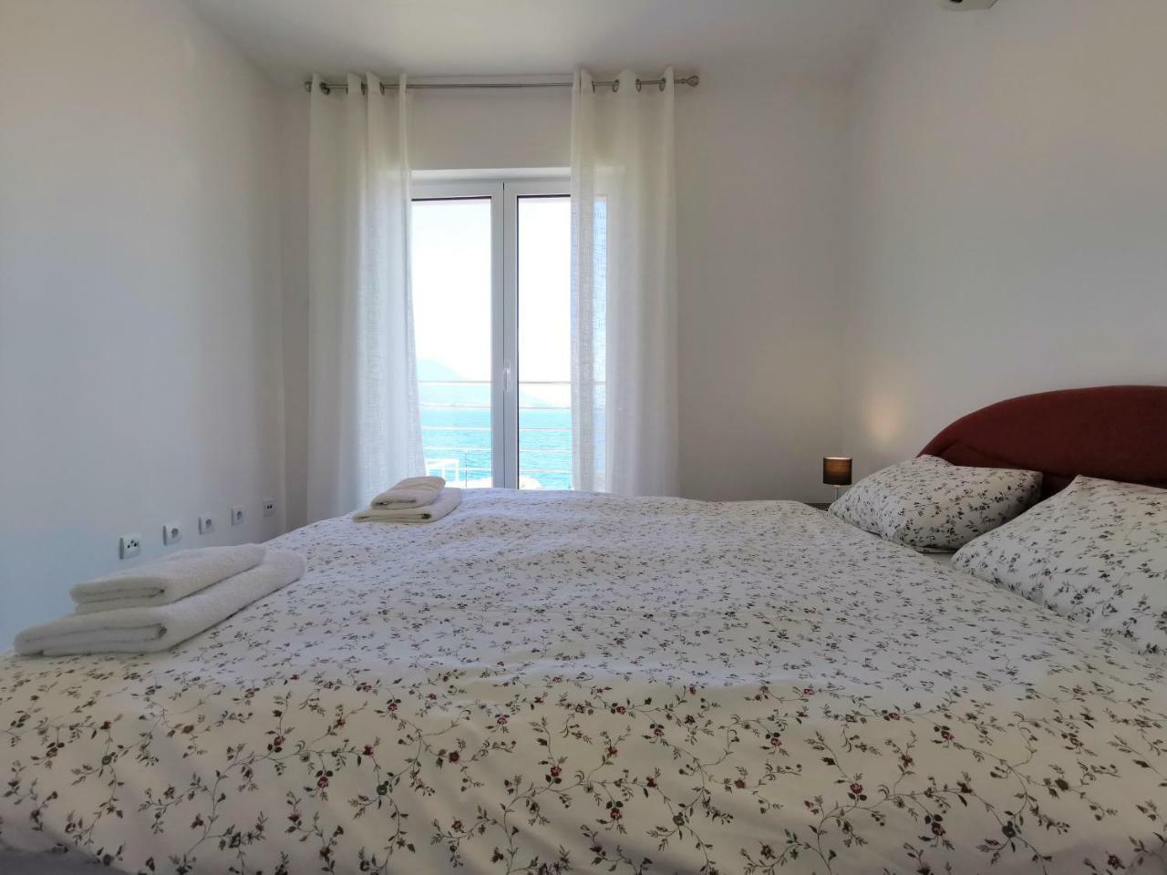 Apartments Apple Cat Montenegro Ko 비엘라 외부 사진