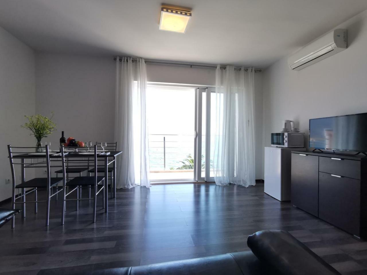 Apartments Apple Cat Montenegro Ko 비엘라 외부 사진