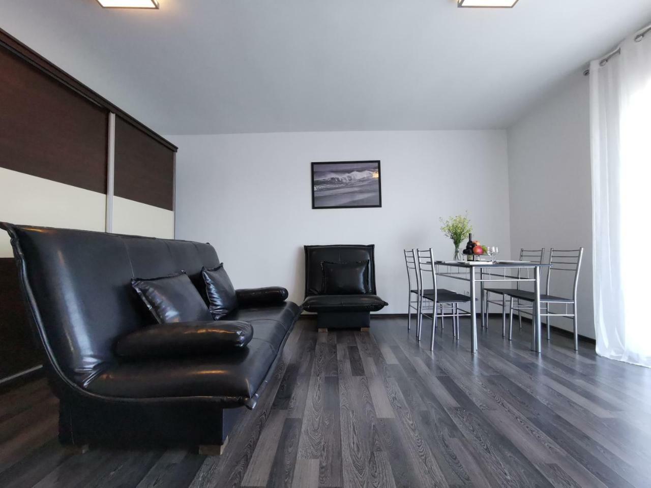 Apartments Apple Cat Montenegro Ko 비엘라 외부 사진