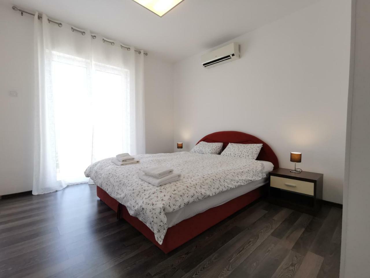 Apartments Apple Cat Montenegro Ko 비엘라 외부 사진