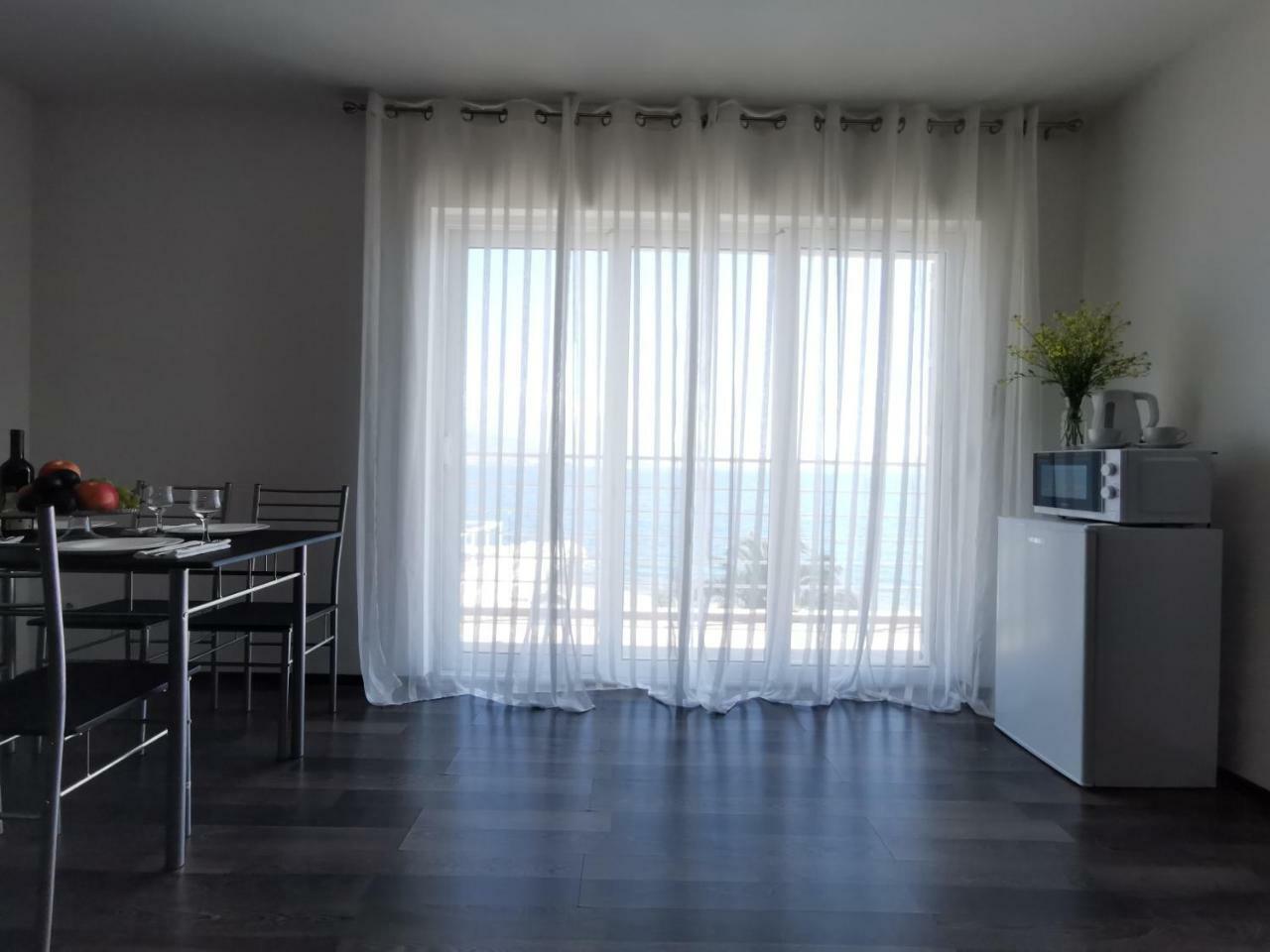 Apartments Apple Cat Montenegro Ko 비엘라 외부 사진
